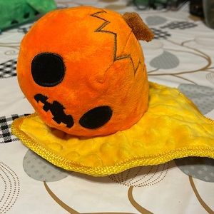 BarkBox - M/L - Smashing Pumpkin